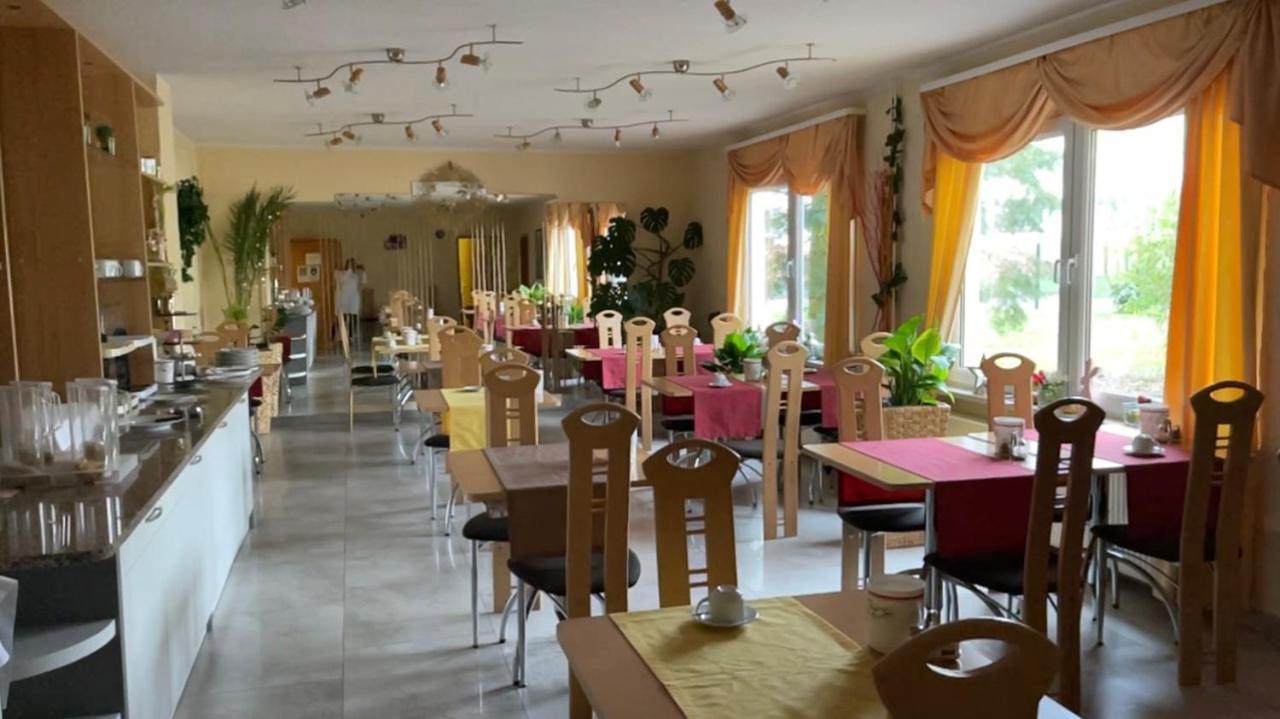 Hotel Merkur Garni Sarstedt Ngoại thất bức ảnh