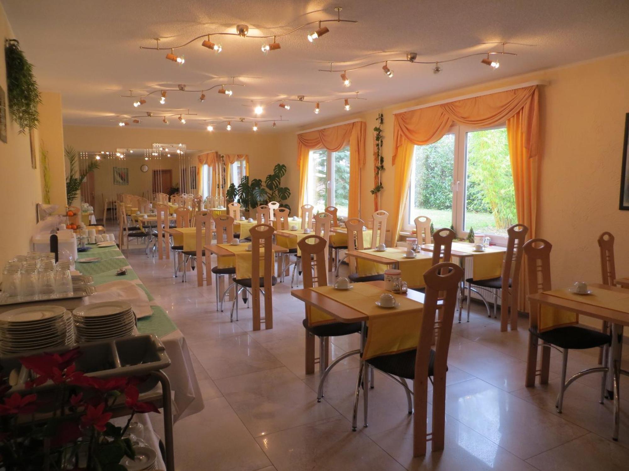 Hotel Merkur Garni Sarstedt Ngoại thất bức ảnh